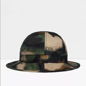 Adidas Originals Bell Bucket Hat